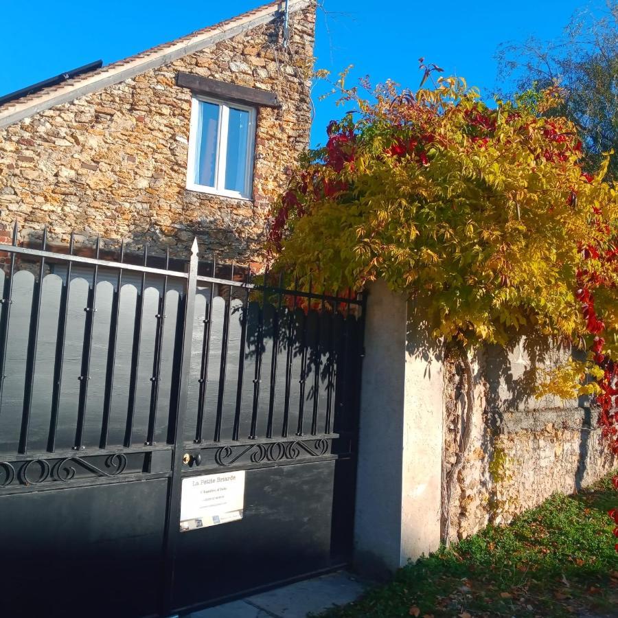 Boissy-le-ChatelLa Briarde Triple Pdj住宿加早餐旅馆 外观 照片